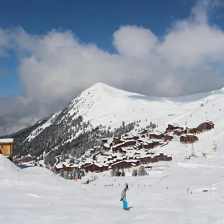 Skis Aux Pieds, 5 Pers., Proche Commerces - Fr-1-455-21